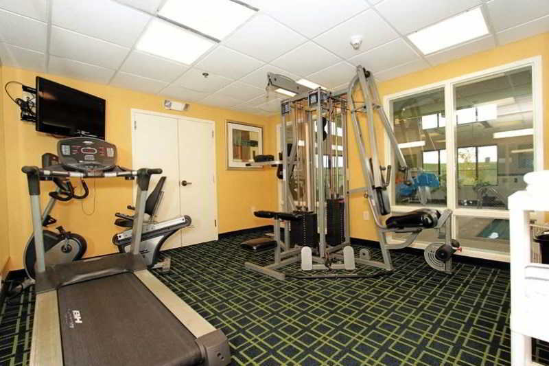 Comfort Inn Kansas City / Airport ภายนอก รูปภาพ