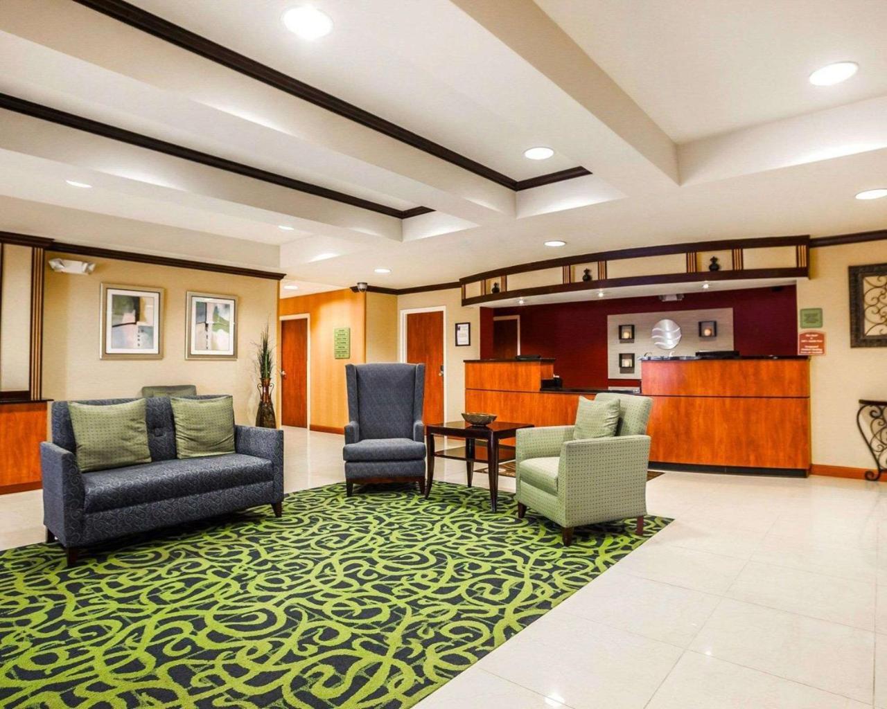 Comfort Inn Kansas City / Airport ภายนอก รูปภาพ